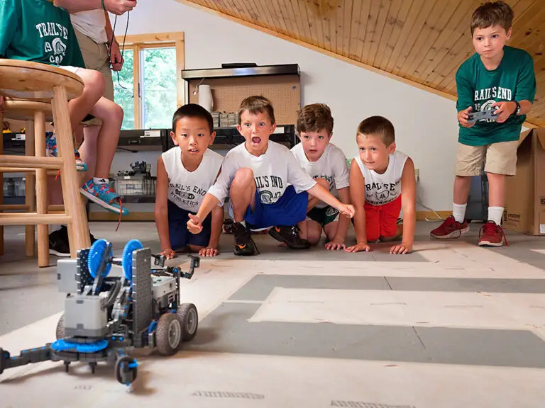 Campers experimenting with robotics at Trails End Camp